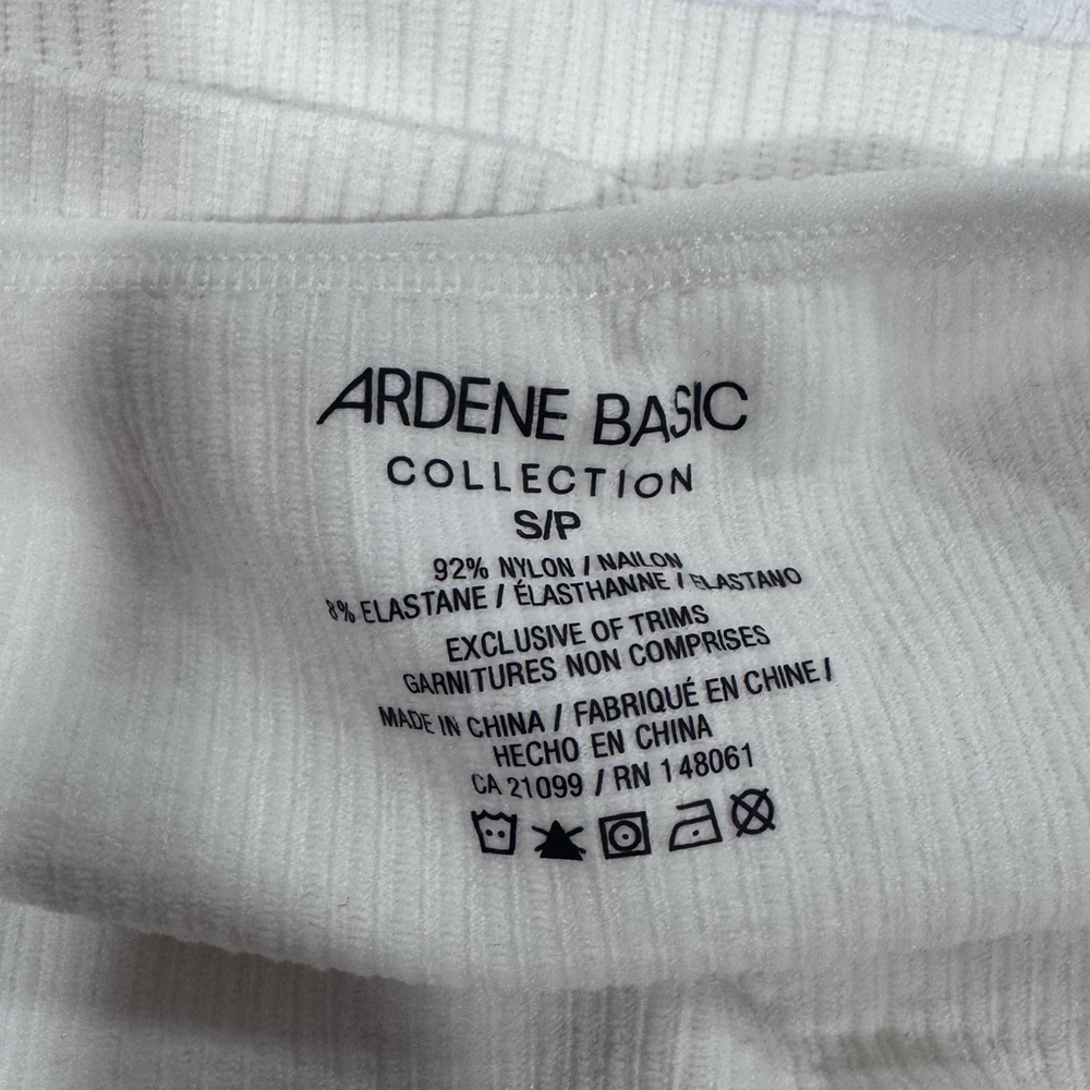 Assorted Summer Cropped Tops - image 7